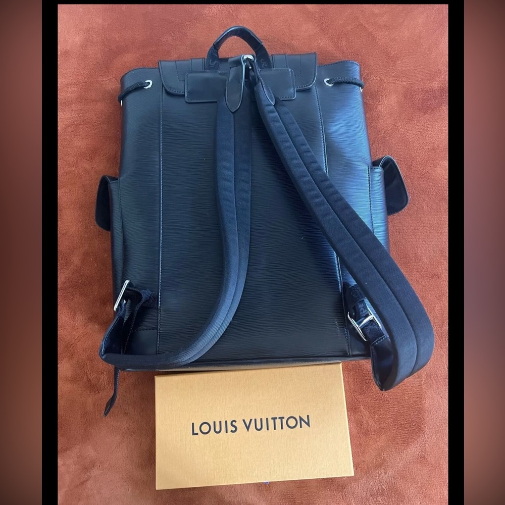 2017 Black Louis Vuitton x Supreme Epi Christopher Backpack - Picture 2 of 4